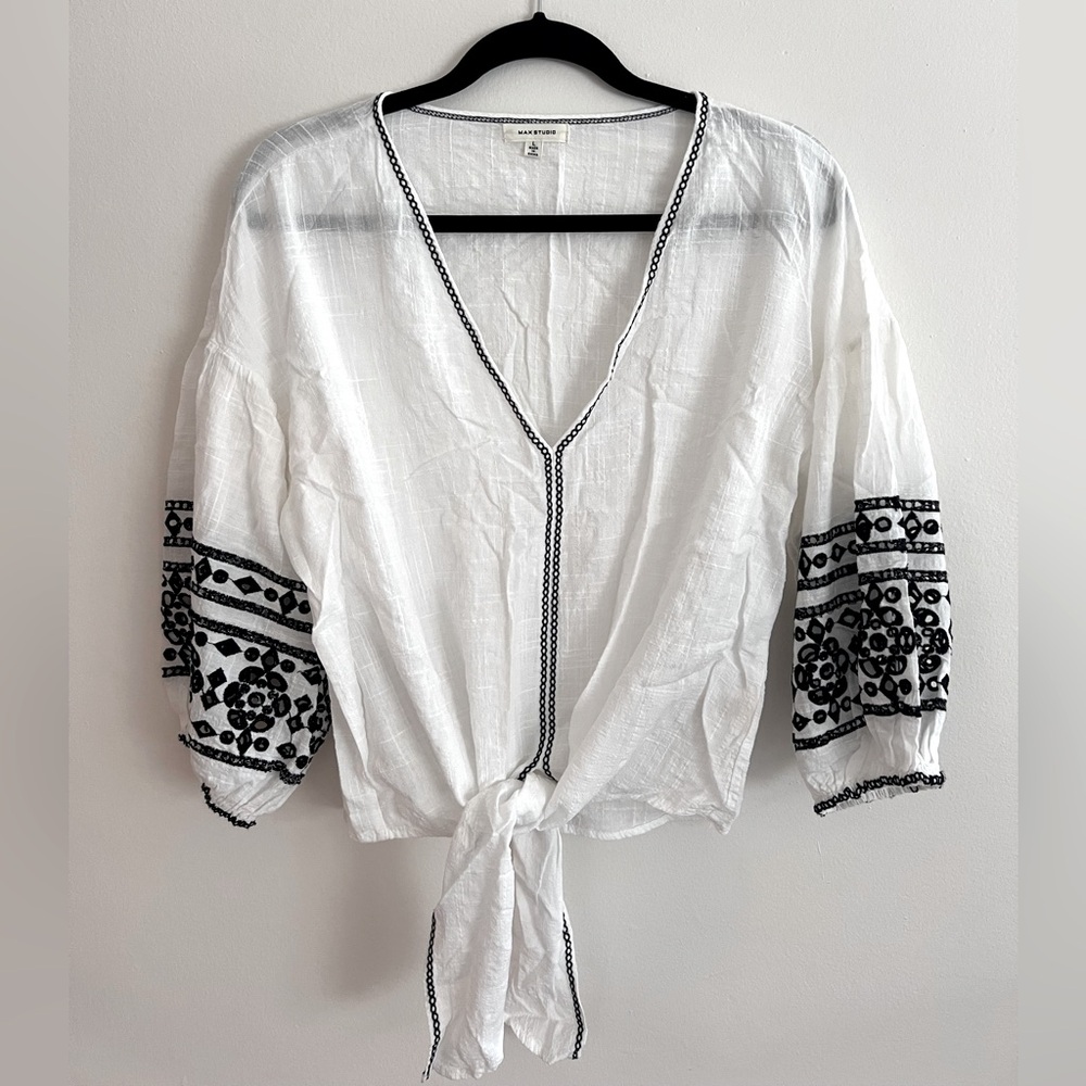 Max Studio Embroidered Top